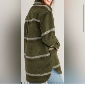 Green faux wool pea coat shacket 🧥 size xs old navy NWOT